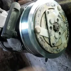 Jak zdjąć sprzęgło sprężarki klimatyzacji? Poradnik DIY!