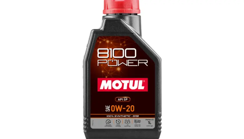 Czarna butelka oleju silnikowego Motul 8100 Power 0W-20 1L z czerwonym korkiem.