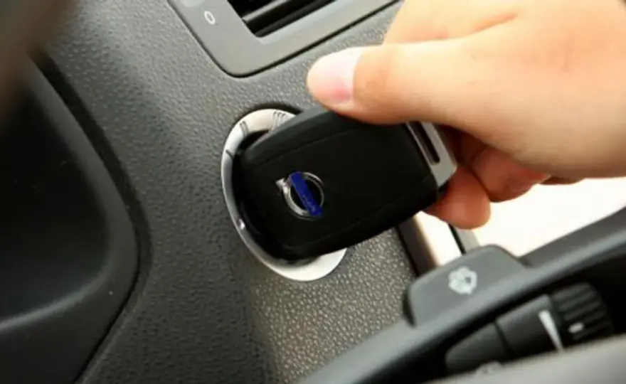 Immobilizer - objawy awarii, koszty i co zrobić, gdy auto nie odpala?