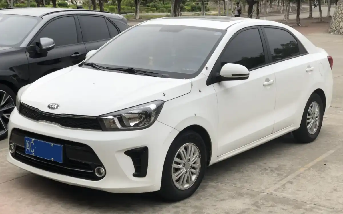 Kia Pegas - czy ten sedan ma sens w Polsce?