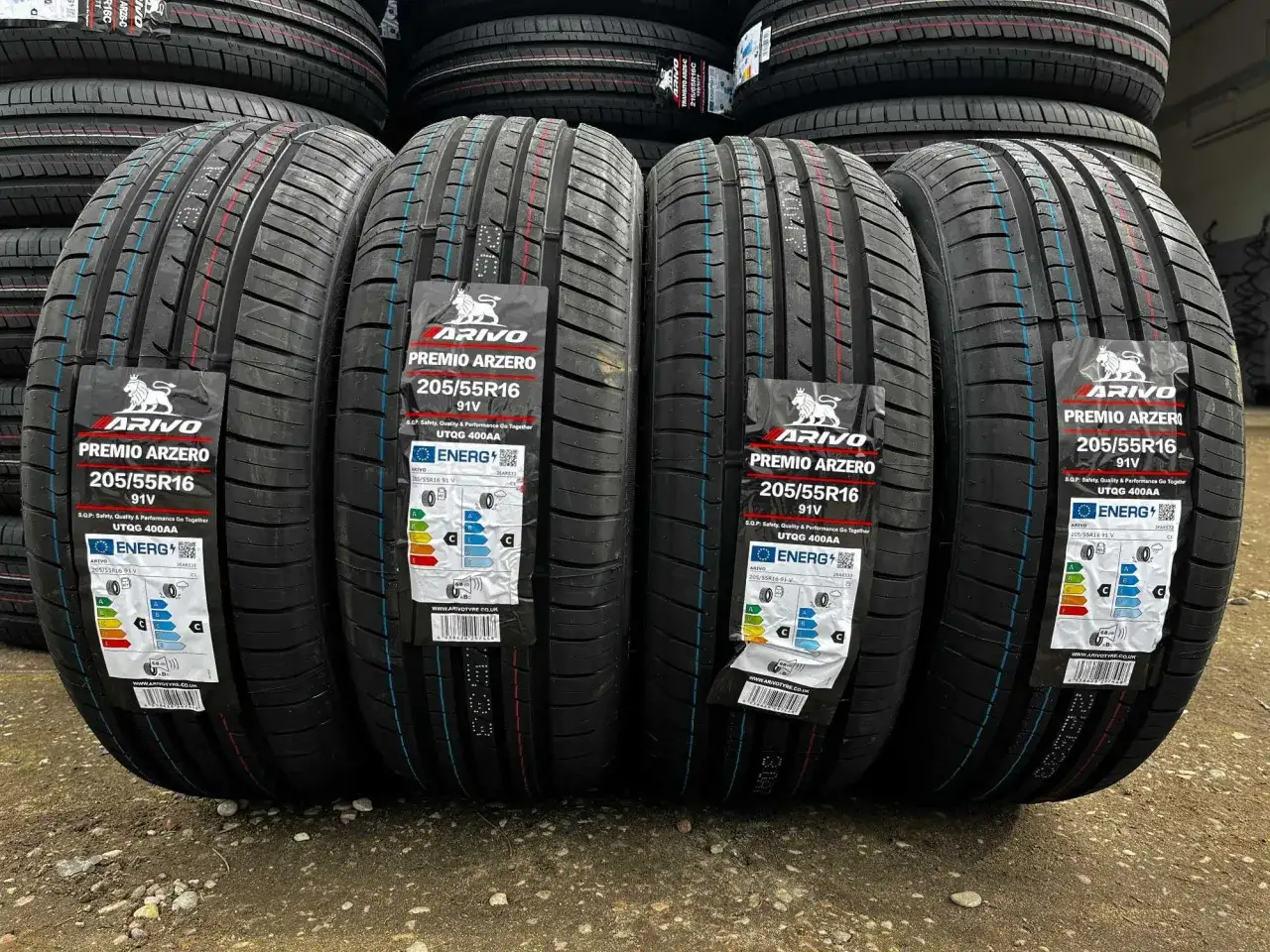 Cztery nowe opony Arivo Premio Arzero 205/55R16 91V, gotowe do montażu. Producent Arivo zapewnia jakość.